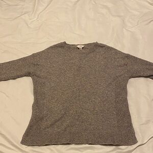 Time and Tru Women's Heather Gray Sweater